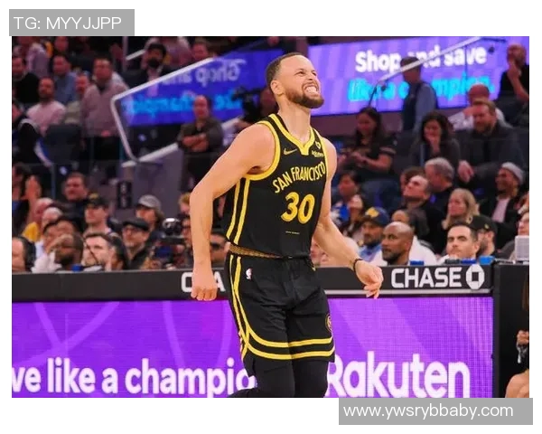 勇士半场仅领先2分:库里伤停5场复出16分 海兰德受伤三叉戟45分 勇士半场仅领先2分:库里伤停5场复出16分 海兰德受伤三叉戟45分